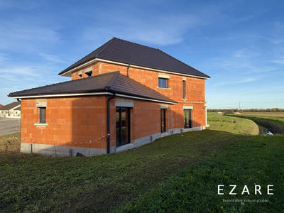 Maison - 220 m² - 6 pièces