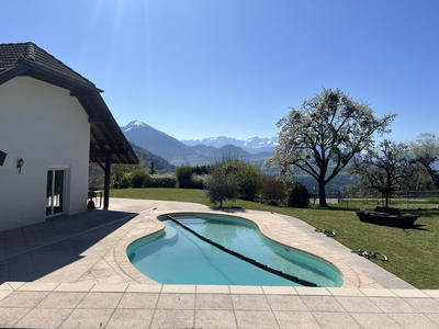 Maison - 177 m² - 6 pièces