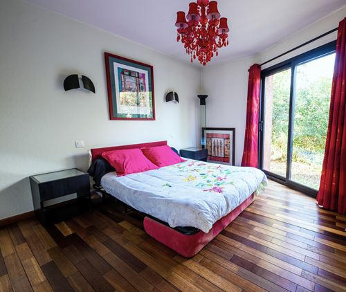 Villa - 216 m² - 6 pièces