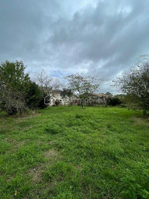 Maison - 268 m² - 11 pièces