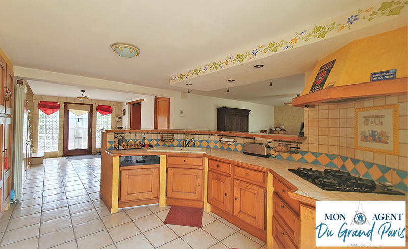 Maison - 156 m² - 6 pièces