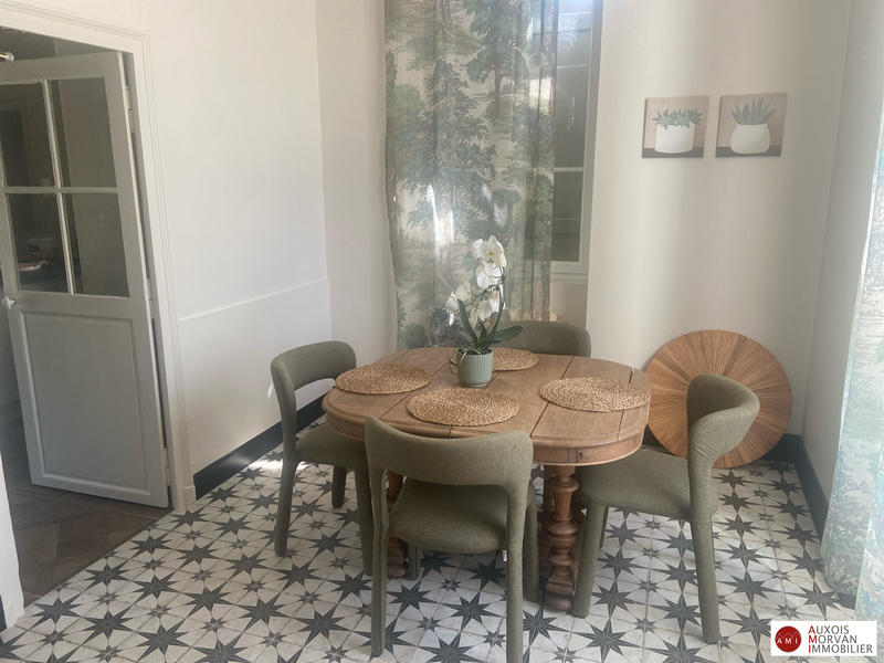 Maison - 170 m² - 6 pièces