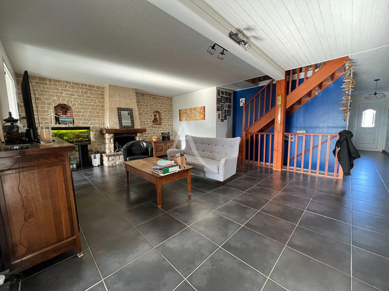 Maison - 207 m² - 7 pièces