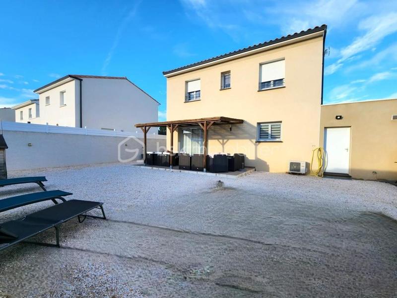 Villa - 107 m² - 4 pièces