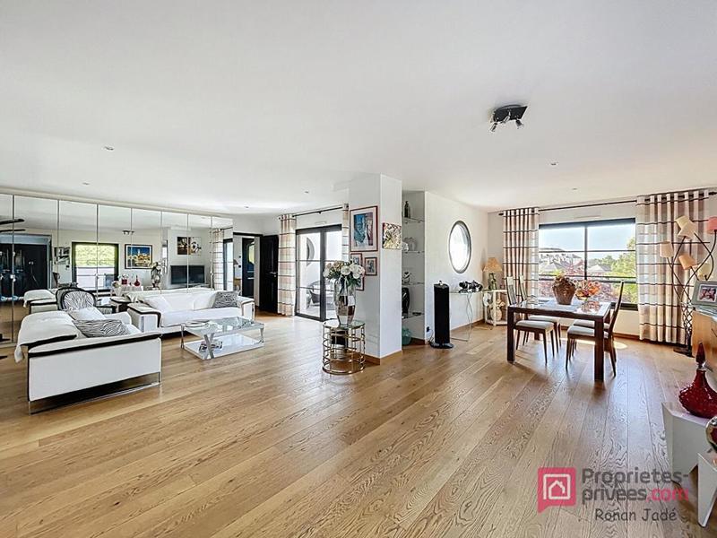 Appartement - 153 m² - 5 pièces