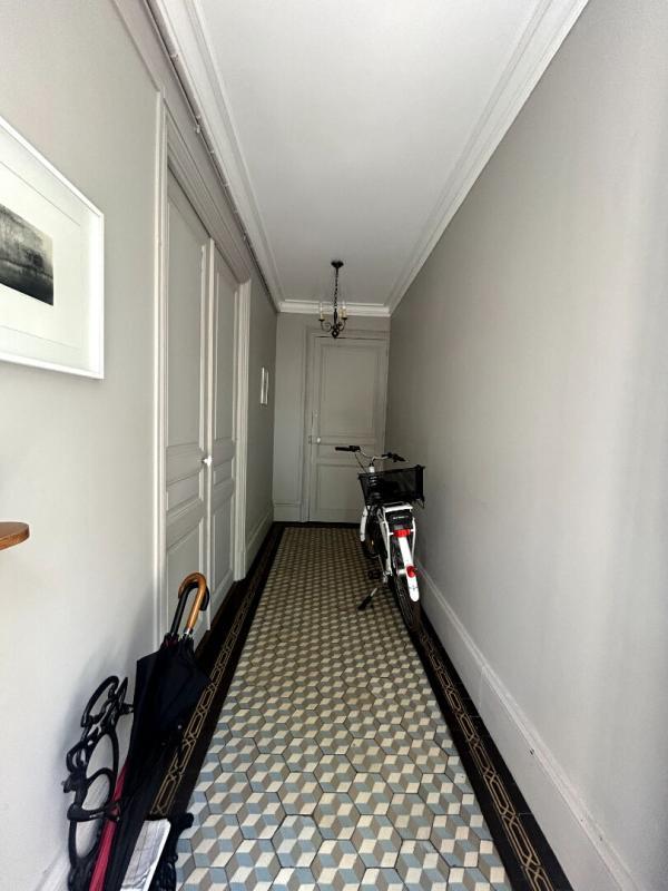 Maison - 204 m² - 7 pièces