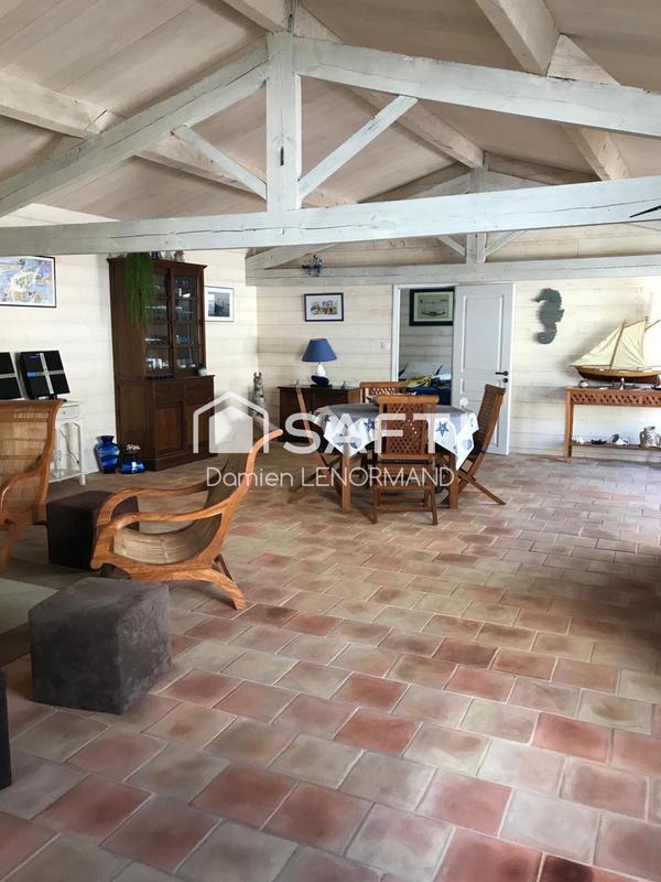 Maison - 174 m² - 8 pièces