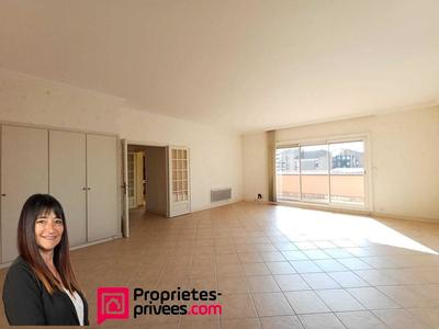 Appartement - 120 m² - 5 pièces