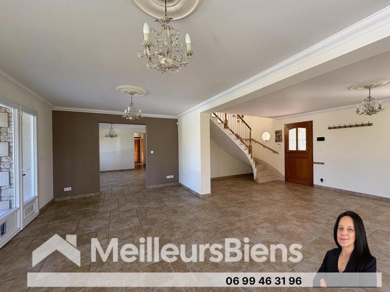 Maison - 265 m² - 1 pièce