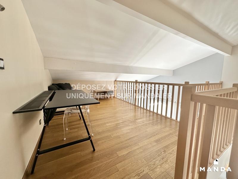 Chambre - 10 m² - 4 pièces