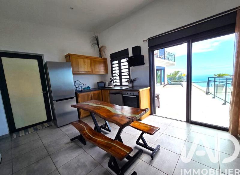 Maison - 422 m² - 12 pièces