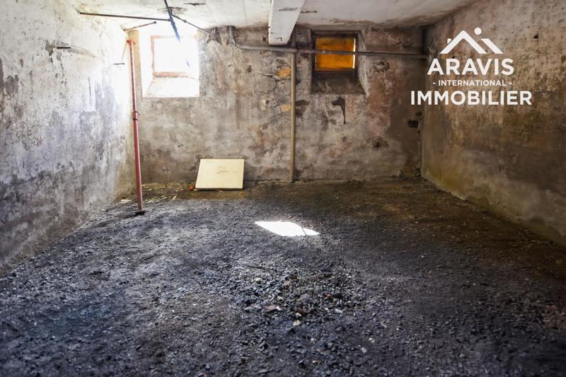 Maison - 360 m² - 10 pièces