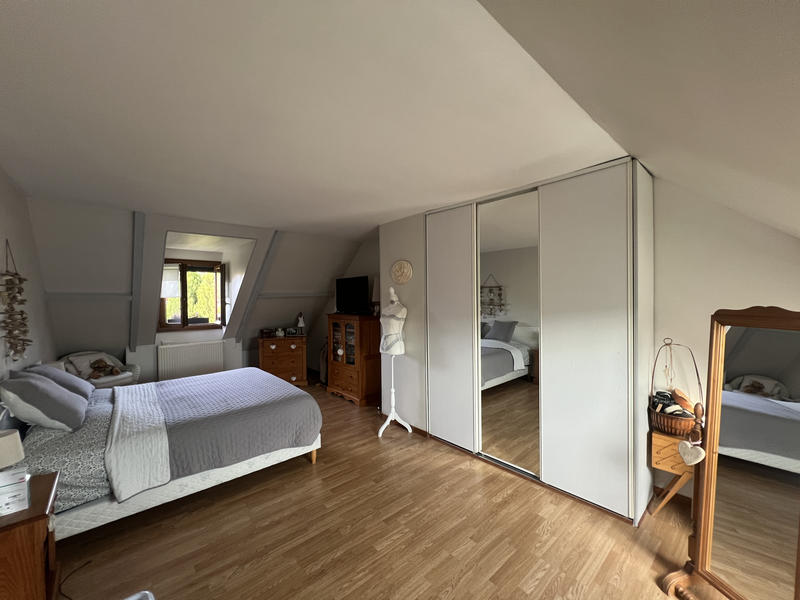 Maison - 140 m² - 5 pièces