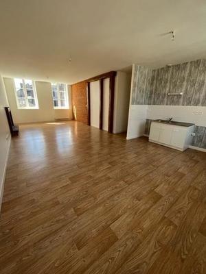 Appartement - 99 m² - 3 pièces