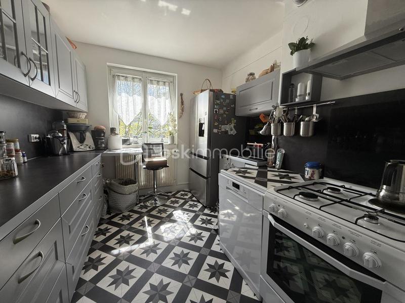 Appartement - 85 m² - 4 pièces