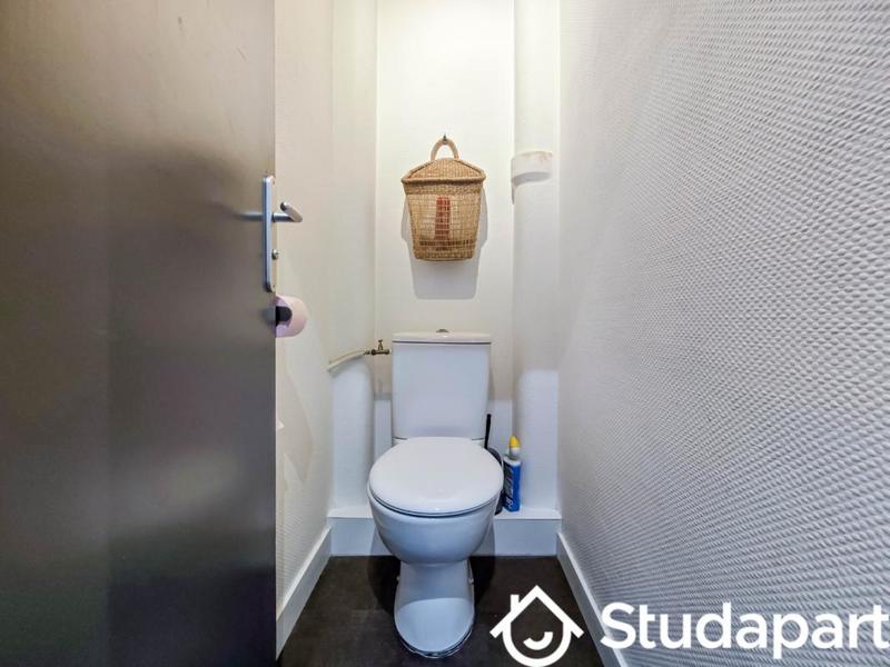 Chambre - 13 m² - 1 pièce