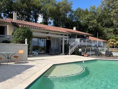 Maison d'architecte - 198 m² - 5 pièces