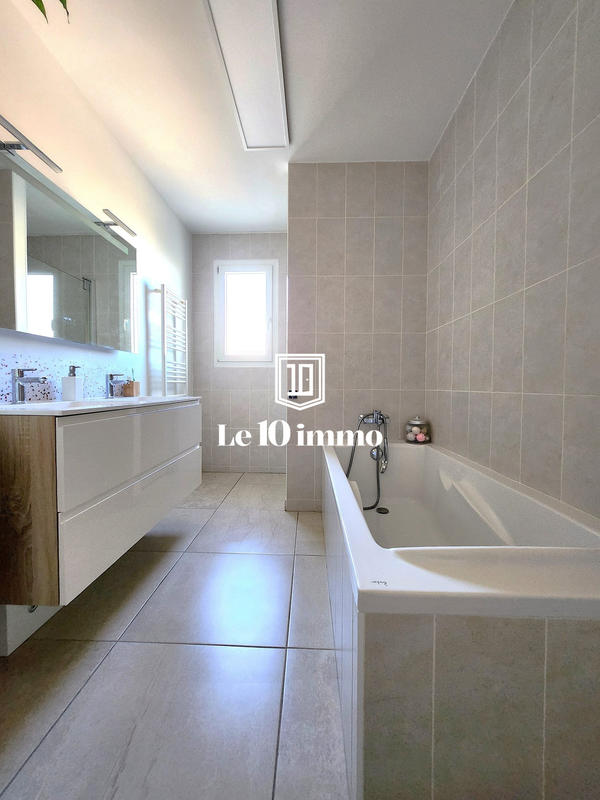 Maison - 75 m² - 3 pièces