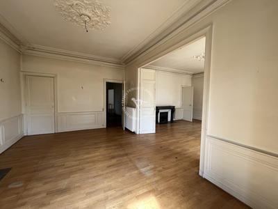 Appartement - 184 m² - 7 pièces