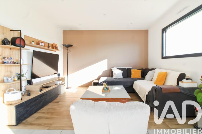 Maison - 94 m² - 5 pièces