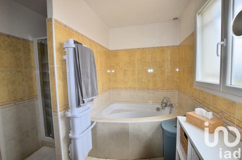 Maison - 136 m² - 4 pièces