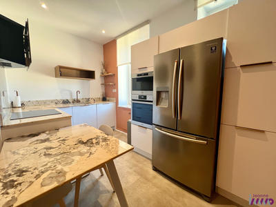 Appartement - 153 m² - 6 pièces