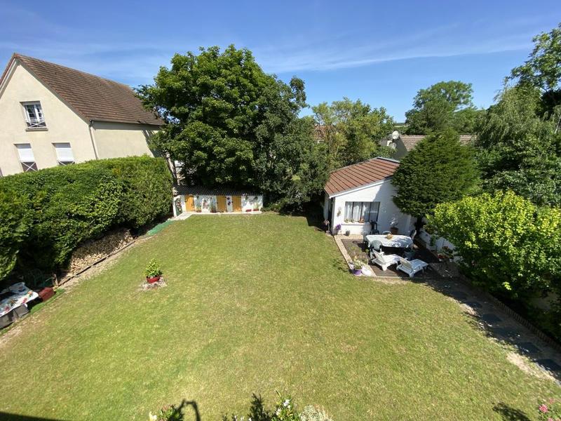 Maison ancienne - 202 m² - 8 pièces