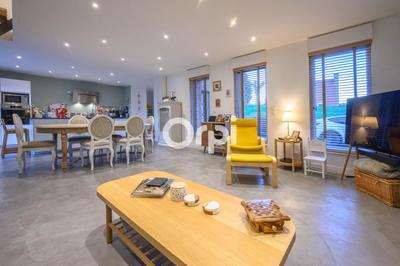 Maison - 108 m² - 4 pièces