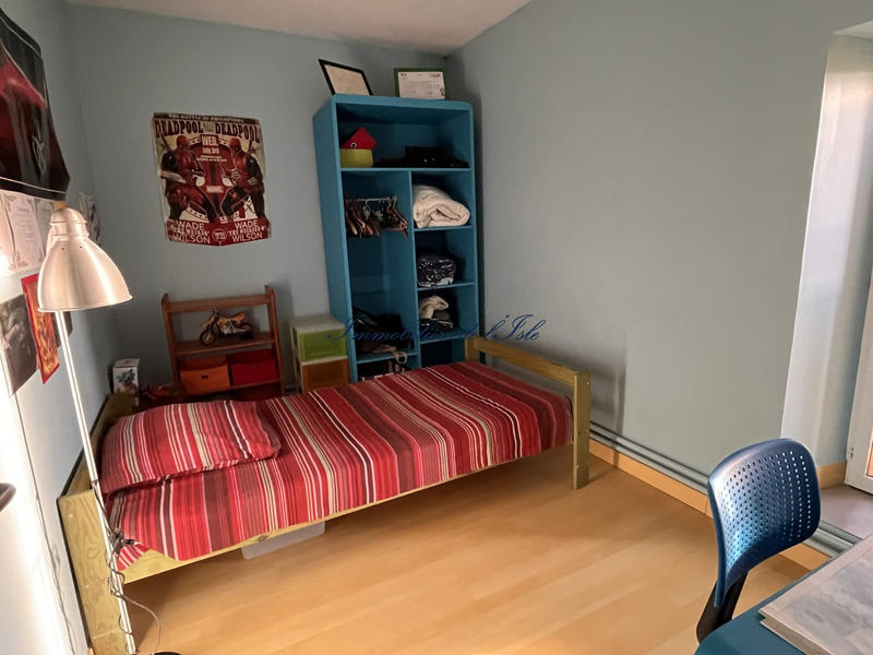 Maison - 233 m² - 8 pièces