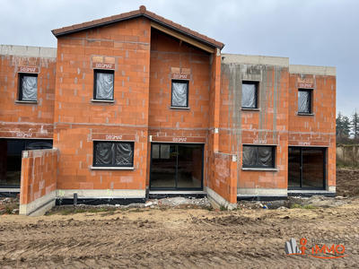 Maison - 88 m² - 4 pièces