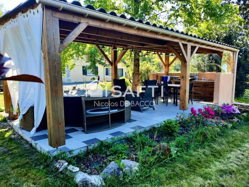 Maison - 152 m² - 6 pièces