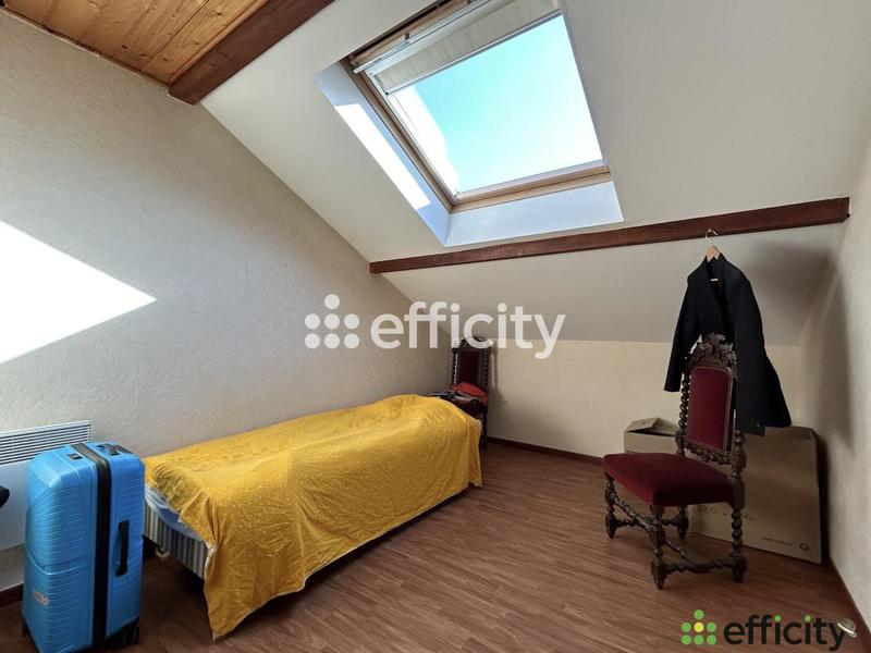 Maison - 219 m² - 10 pièces