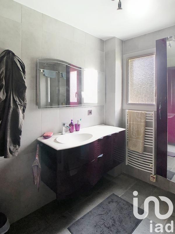 Maison - 197 m² - 8 pièces