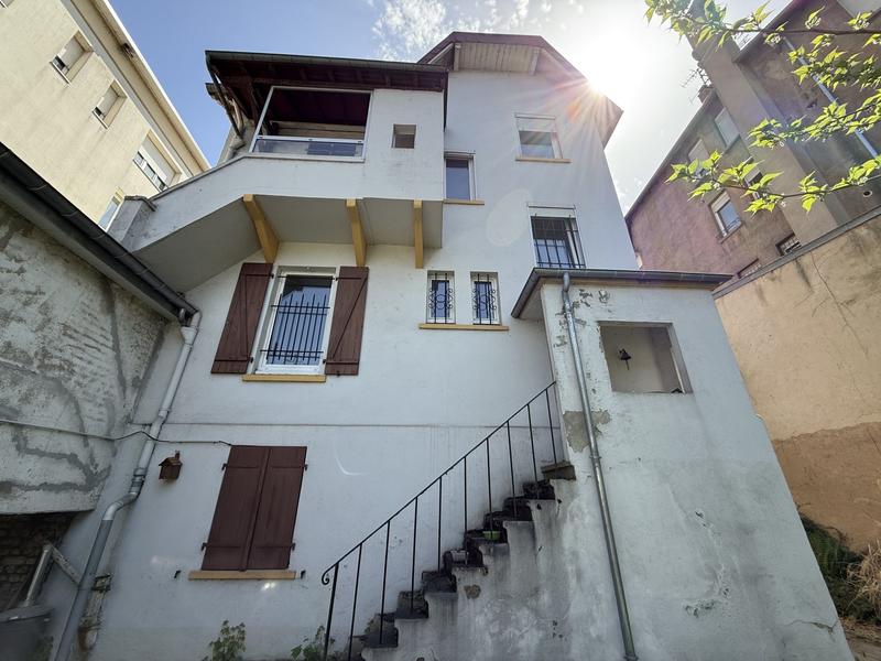 Maison - 155 m² - 6 pièces