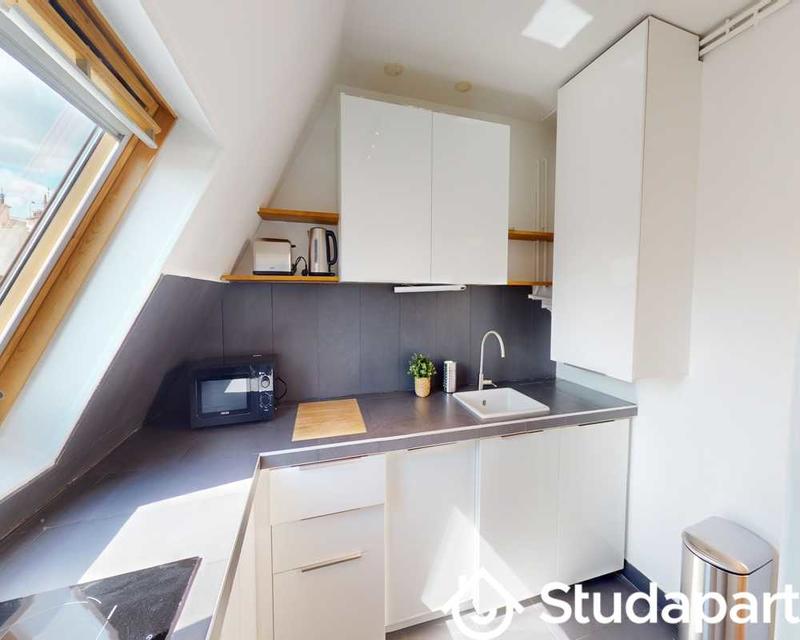 Chambre - 160 m² - 1 pièce