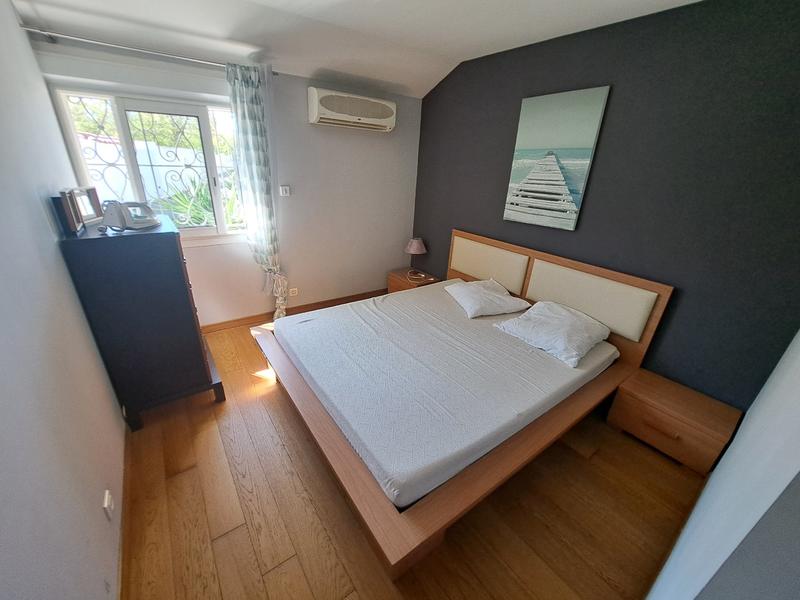 Villa - 94 m² - 4 pièces