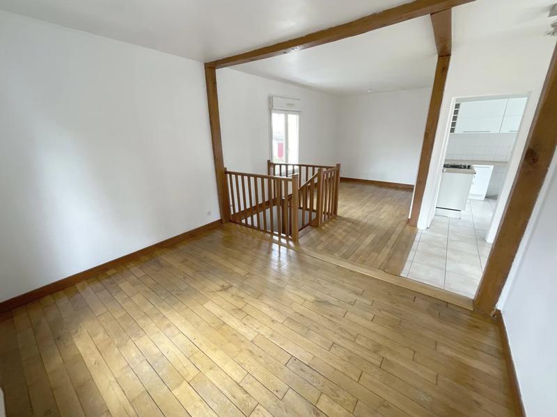 Maison - 99 m² - 5 pièces