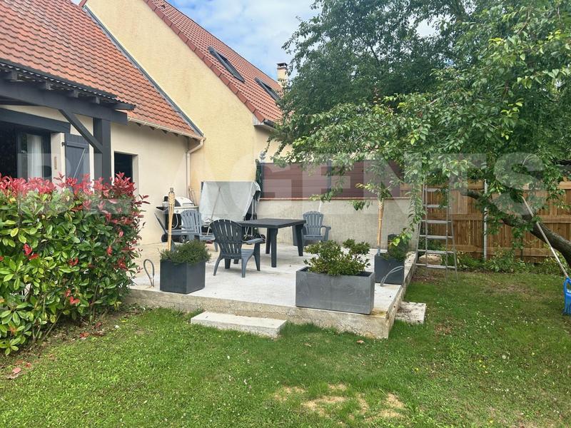 Maison - 104 m² - 5 pièces