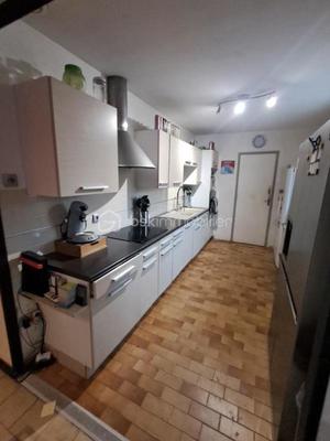 Maison - 95 m² - 5 pièces