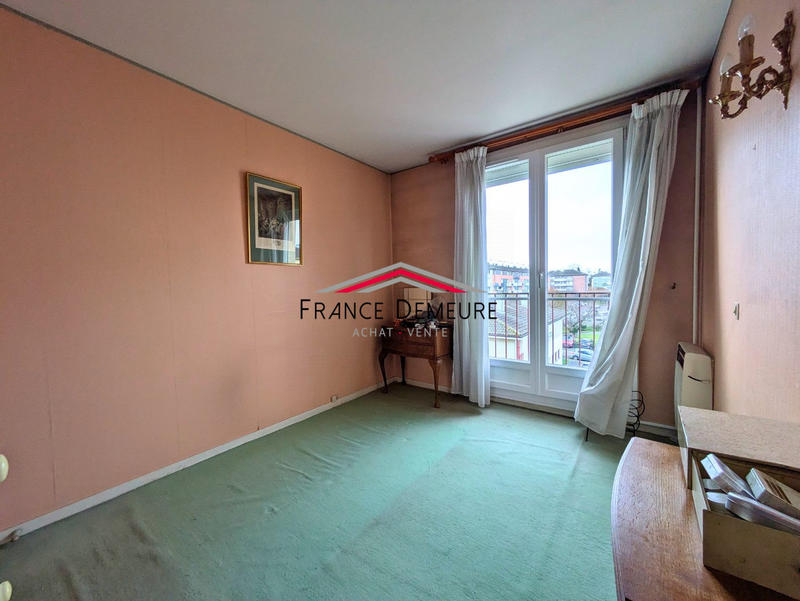 Appartement - 70 m² - 4 pièces