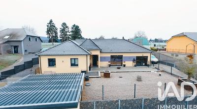 Maison - 185 m² - 7 pièces