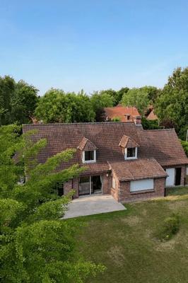 Maison - 205 m² - 8 pièces