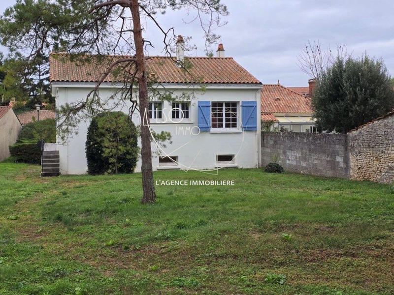 Maison traditionnelle - 77 m² - 3 pièces