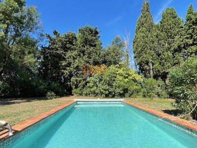 Mas - 330 m² - 8 pièces