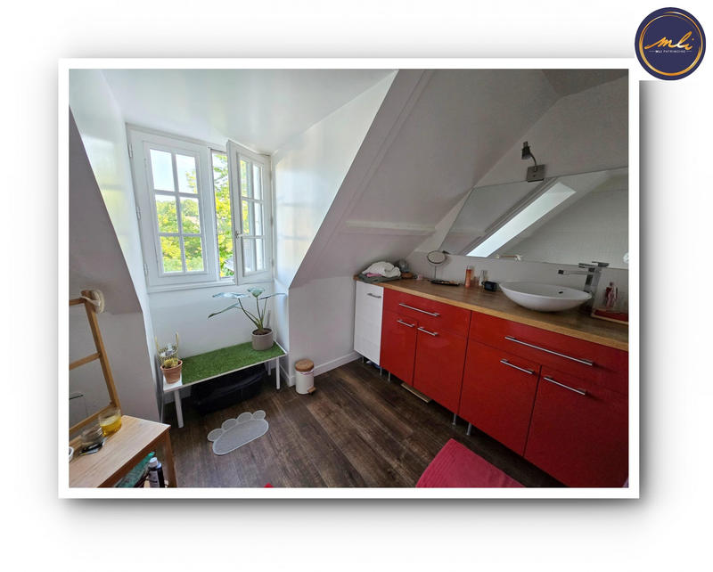 Maison traditionnelle - 175 m² - 7 pièces