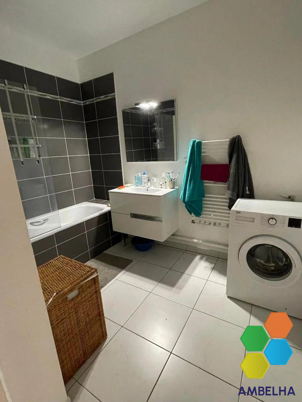 Appartement - 70 m² - 3 pièces