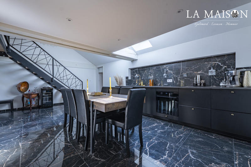 Appartement - 69 m² - 2 pièces