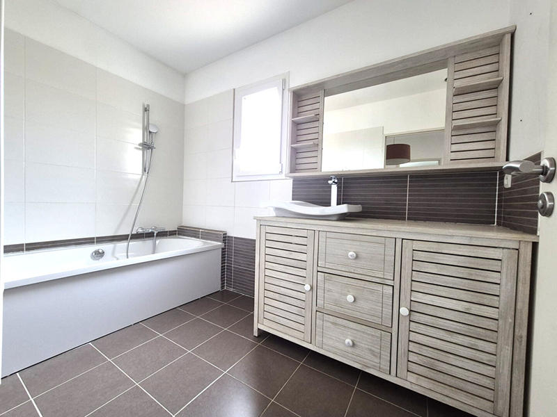 Maison - 103 m² - 4 pièces