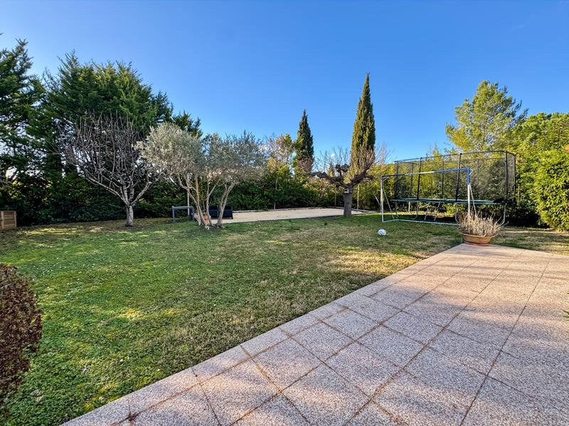 Villa - 256 m² - 9 pièces