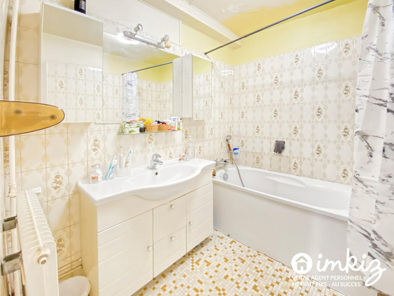 Appartement - 79 m² - 4 pièces